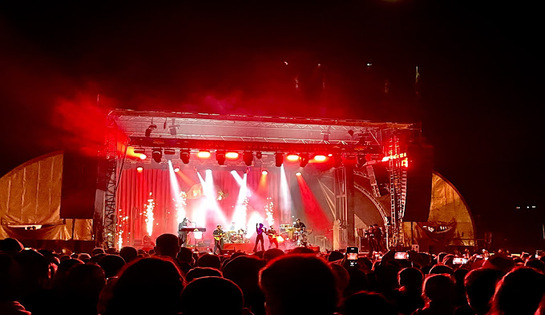 Le festival Super Moustache à Aix en Provence et des nuisances sonores qui décoiffent